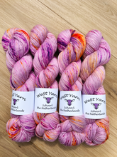 Load image into Gallery viewer, Flaming Lilac - Singles - WeStYarn