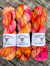 Load image into Gallery viewer, Flamingo Flair Deluxe Sock - WeStYarn