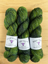 Afbeelding in Gallery-weergave laden, Lost in Leaves Merlin