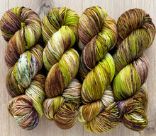 Load image into Gallery viewer, Moss Mocha Deluxe Sock