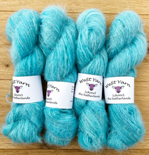 Load image into Gallery viewer, Izotz Luxe Suri Silk