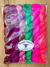 Load image into Gallery viewer, Sangria, por favor! Mini Set in Deluxe or Tweedy Deluxe Sock