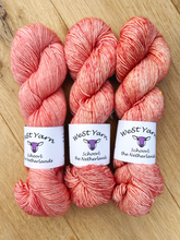 Afbeelding in Gallery-weergave laden, Peach Pearl Merlin