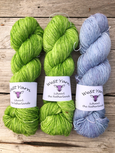 Afbeelding in Gallery-weergave laden, Lime Leaf Merlin - WeStYarn