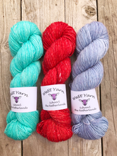 Afbeelding in Gallery-weergave laden, Ring of Fire Merlin - WeStYarn