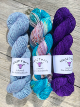 Afbeelding in Gallery-weergave laden, Head over heels Merino Singles &amp; Silky Singles
